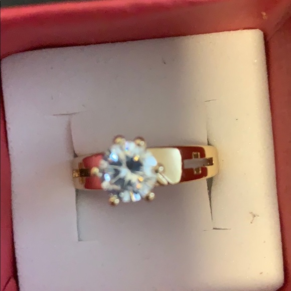 Engagement Rings - Picture 5 of 5